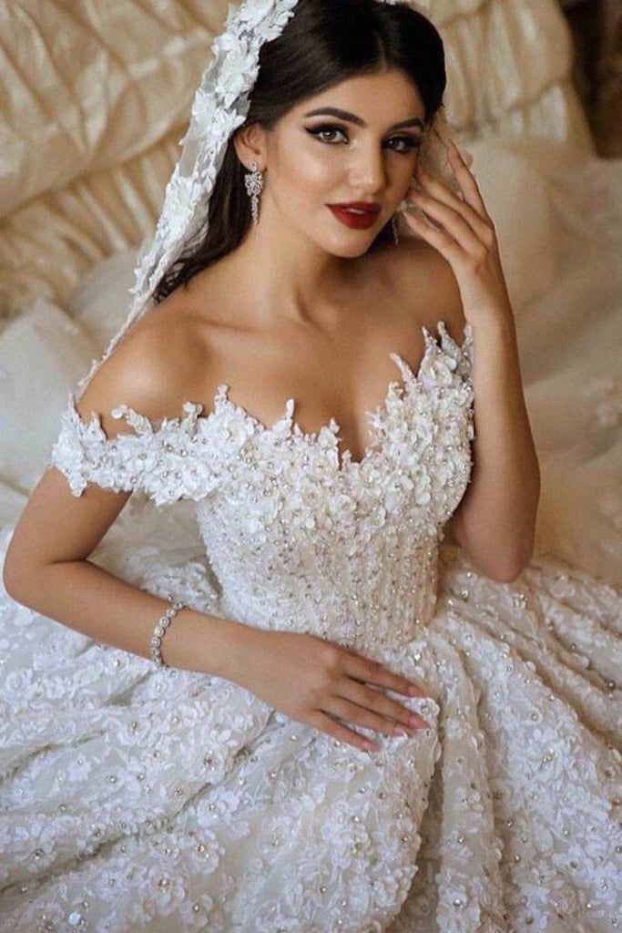 A Line Off The Shoulder Tulle Wedding Dresses With Lace Applique INE66