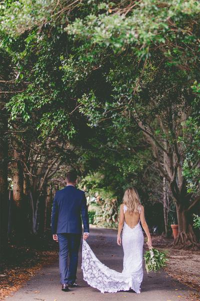 beautiful Open Back Sleeveless Lace Beach Wedding Dress,White Bridals Dress IN805