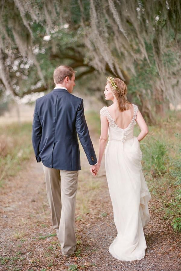 Elegant Cap Sleeve Long Chiffon Sweetheart Pleat Beach Wedding Dress IN530