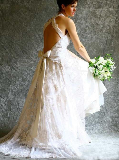 Elegant Deep V Neck  Ivory Lace Wedding Gowns Cheap Bridal Dresses INP92