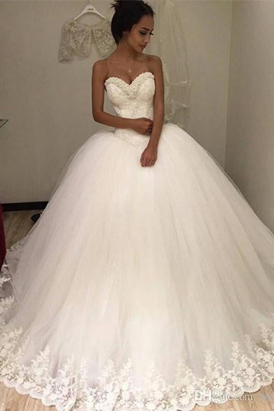 Sweetheart Sleeveless Tulle Long Ball Gown Wedding Dress with Lace Appliques INH97