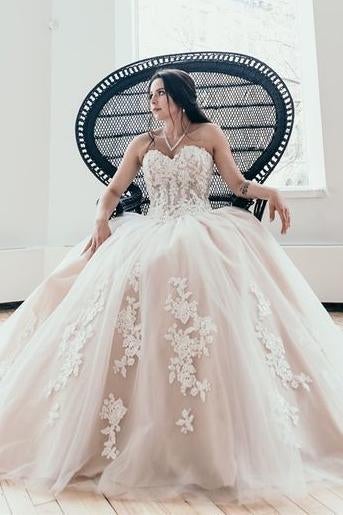 Princess Sweetheart Lace Appliques Long Ball Gown Wedding Dresses INF21