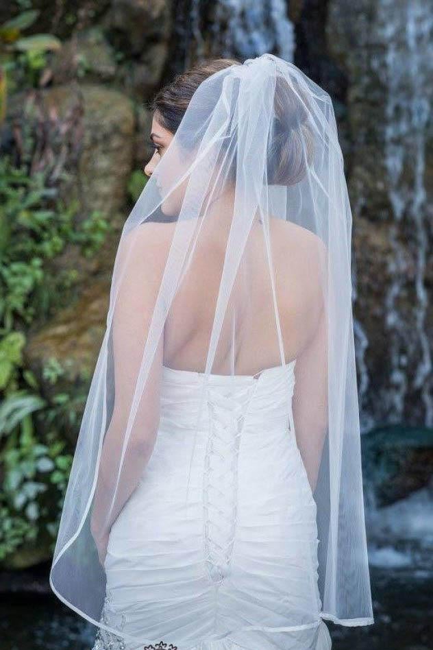 1T Layer Fingertip Length Tulle Wedding Veil with Satin Trim Edge WV3